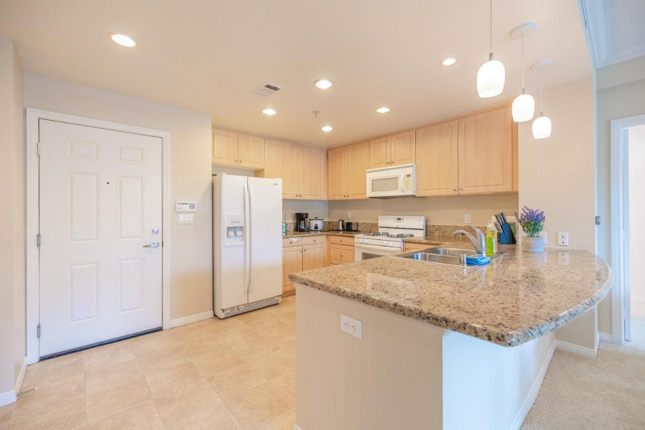Luxury Irvine Spectrum 2 Bedrooms 2 Bathrooms Kitchen Pool Apartment Exterior photo