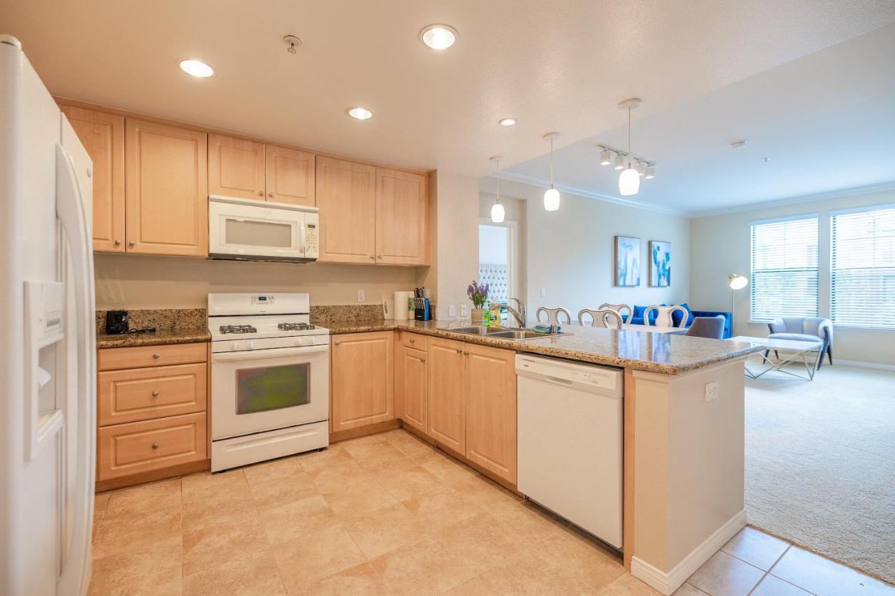 Luxury Irvine Spectrum 2 Bedrooms 2 Bathrooms Kitchen Pool Apartment Exterior photo